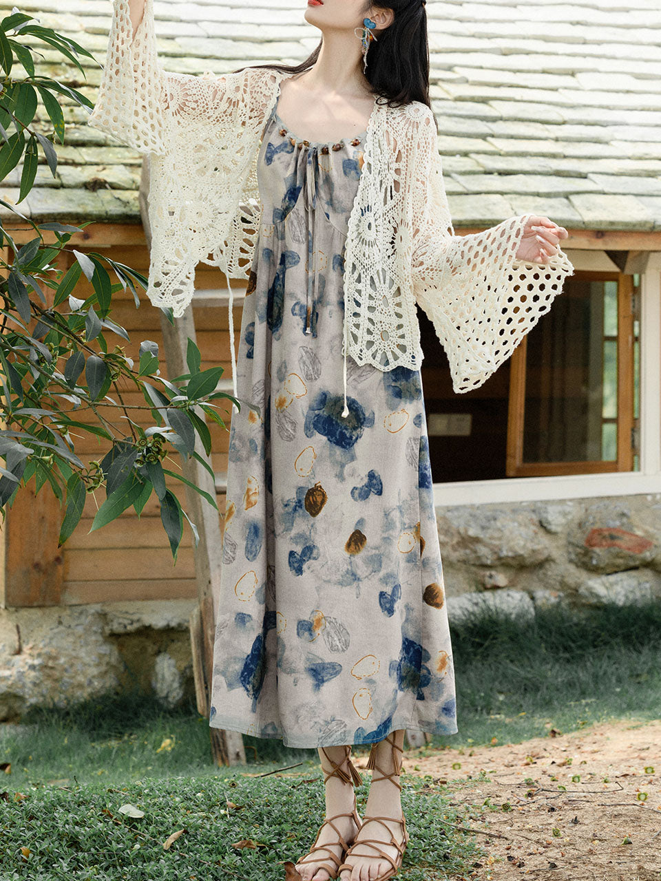 2PS Blue Spaghetti Strap Tropical Pattern Holiday Dress With White Long Sleeve Cardigan